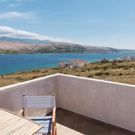Amazing In Pag With House Sea View Апартаменты Паг