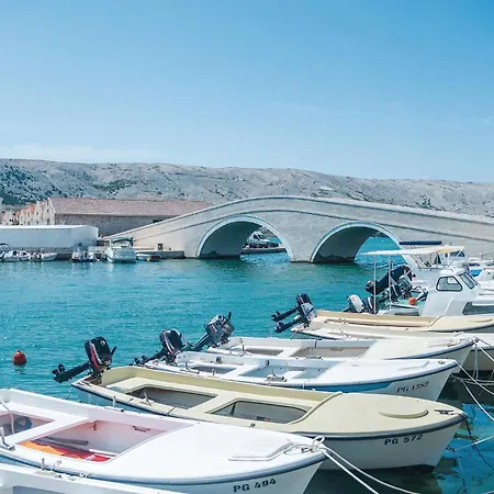 1 Bedroom Amazing Apartment In Pag Pag Town