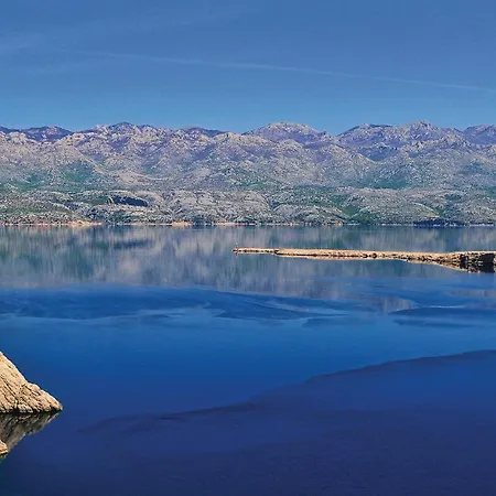 Amazing In Pag With House Sea View Апартаменты