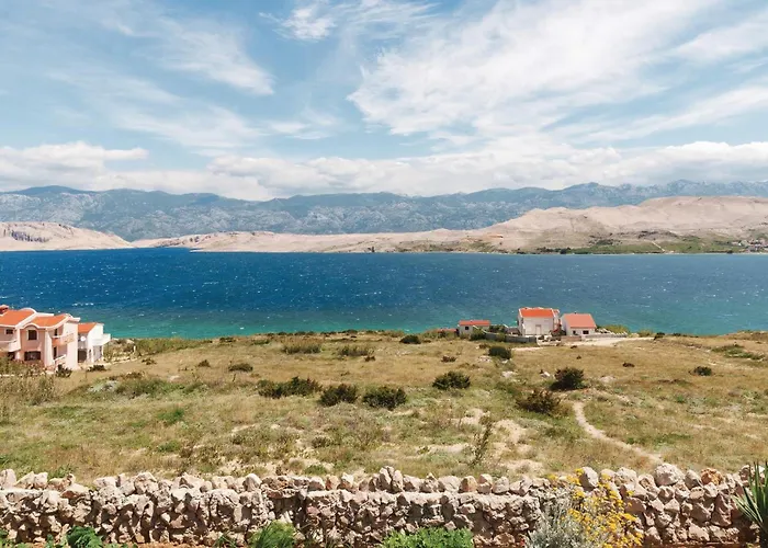 Apartment 1 Bedroom Amazing Apartment In Pag
