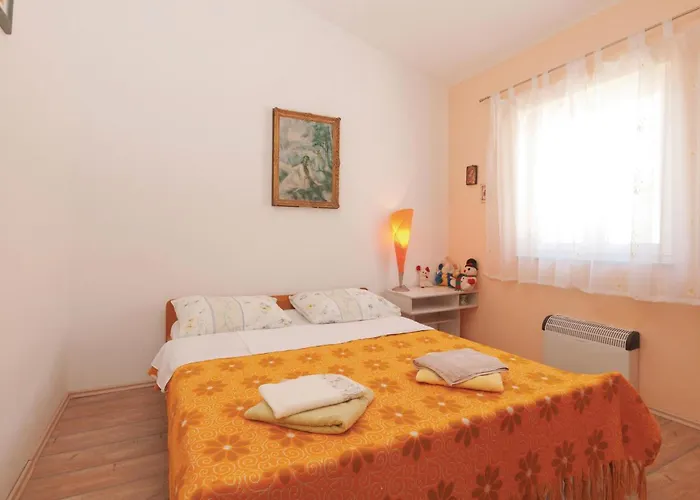 1 Bedroom Amazing Apartment In Pag Apartment