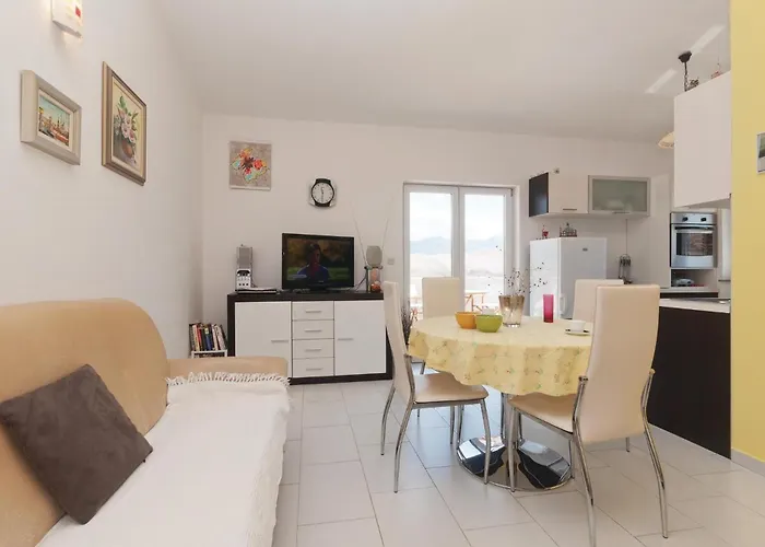 Apartment 1 Bedroom Amazing Apartment In Pag