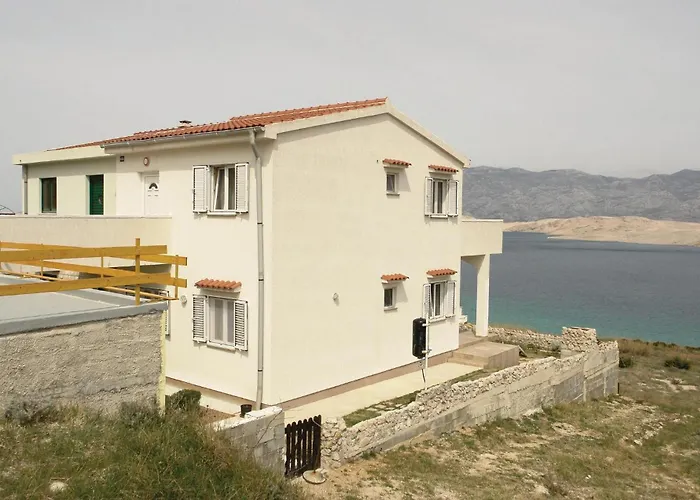 Daire 1 Bedroom Amazing Apartment In Pag *